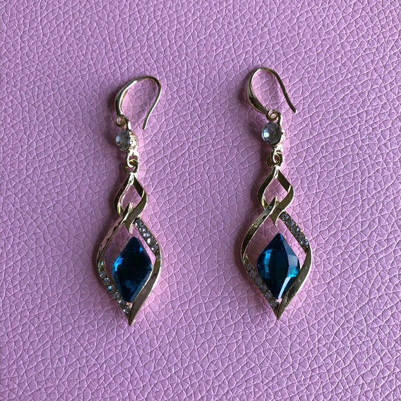 Royal Blue Crystal Geometry Shaped Dangle Earrings By Korea Designer - Picture 6 of 8